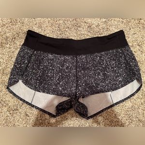 Lululemon Shorts Size 8!🍋